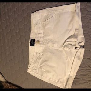 White American Eagle shorts